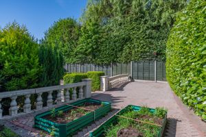 Photo 34- click for photo gallery